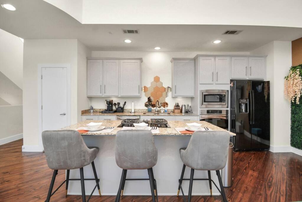 3Br/3.5Ba Three Story East Downtown Townhouse With View Villa Houston Eksteriør billede