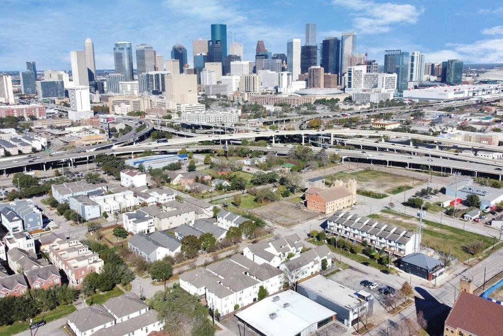 3Br/3.5Ba Three Story East Downtown Townhouse With View Villa Houston Eksteriør billede