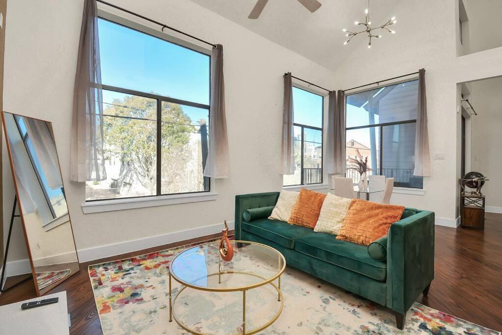 3Br/3.5Ba Three Story East Downtown Townhouse With View Villa Houston Eksteriør billede